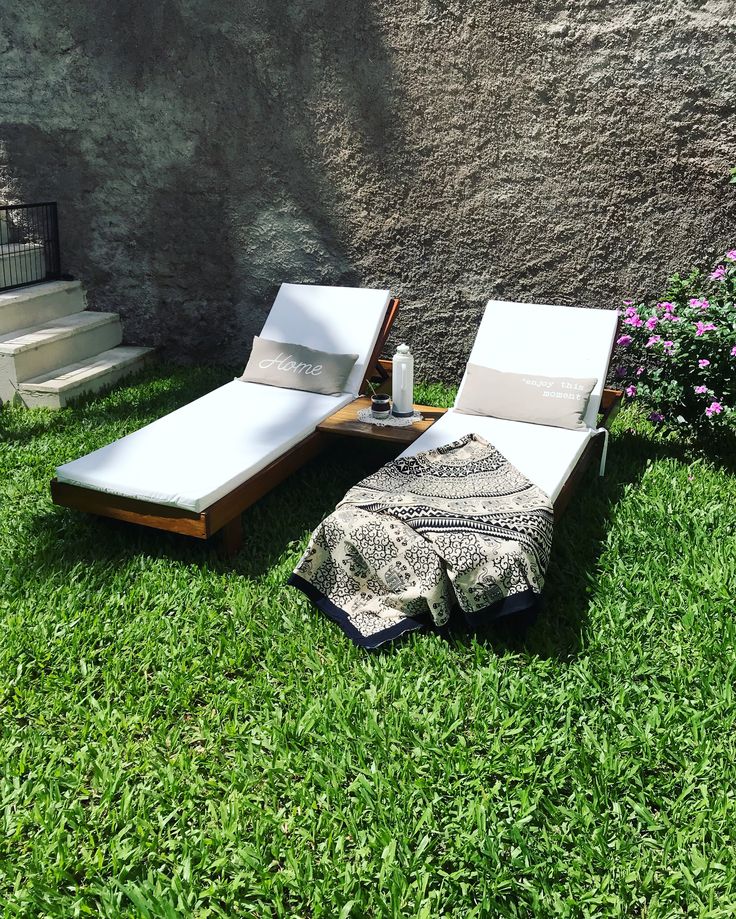 Garden Lounger Manufacturer